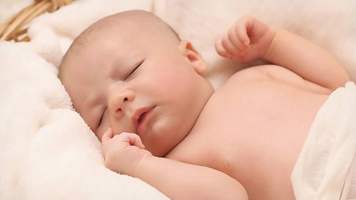 Hogyan éljük túl az alváshiányt a baba első évében?