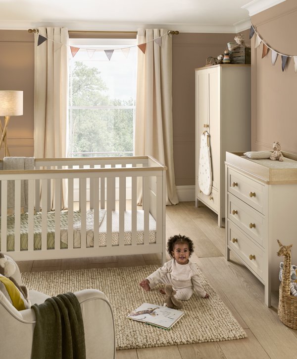 Wedmore 3 részes baba/gyerekágy csomag pelenkázókomóddal és szekrénnyel - Cashmere